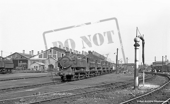 9402 1950s Reading shed
