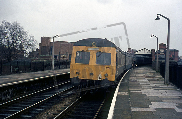 DMU W50705 1975 Worcester Foregate Street