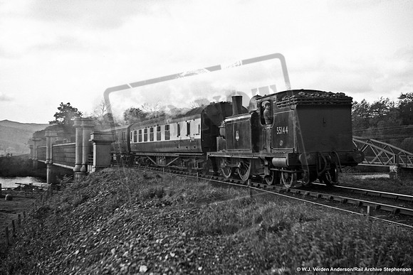 55144 1952c Tummel bridge