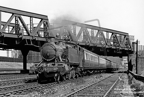 6120 1932-08-07 Kensal Green
