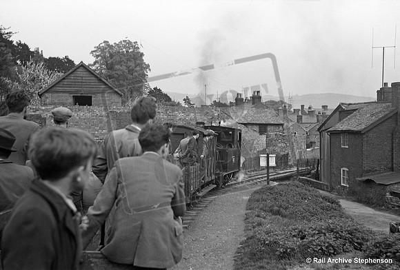 823W 1954-05-15 Welshpool