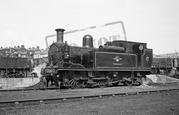 W17 1950s Ryde shed