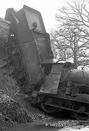 32522 1952-02-03 Midhurst