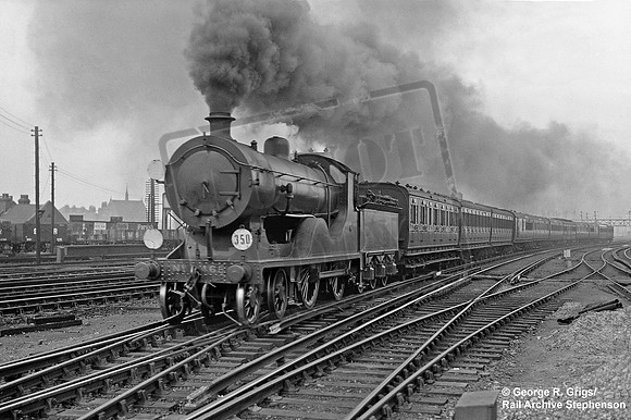 465 1930-05 Clapham Junction