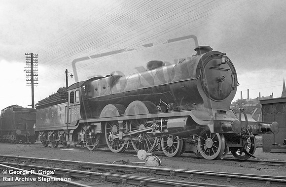 9869 1932-07 Dundee
