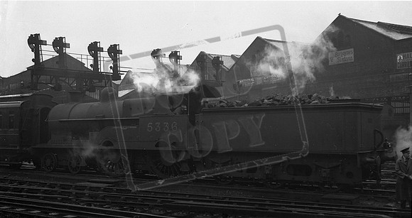 5336 1930s Euston-ROneg-567