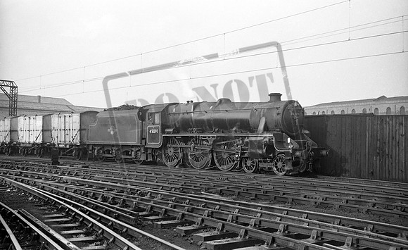 45091 1963-11-10 Crewe North