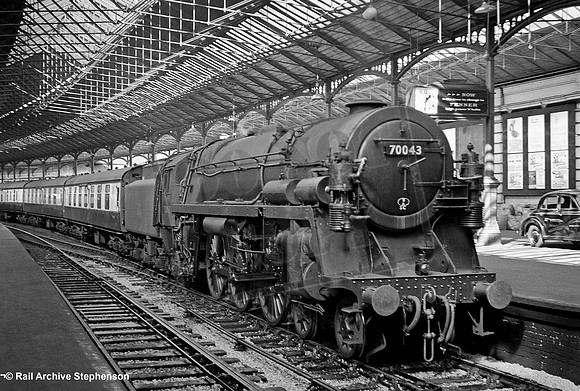 70043 1955c London Euston
