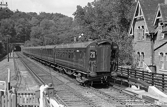 EMU 3149 1939 Mickleham