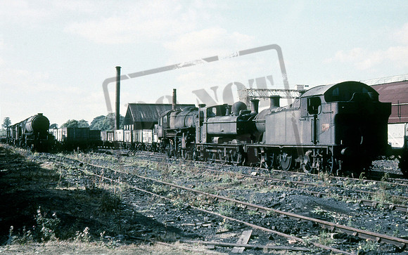 5602 9752 43012 1964-09-27 Swindon