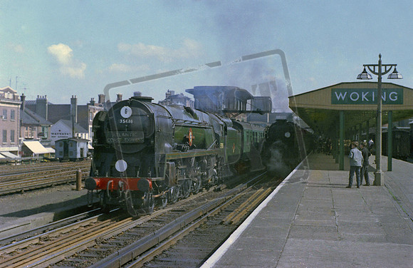 35016 1964-04-18 Woking