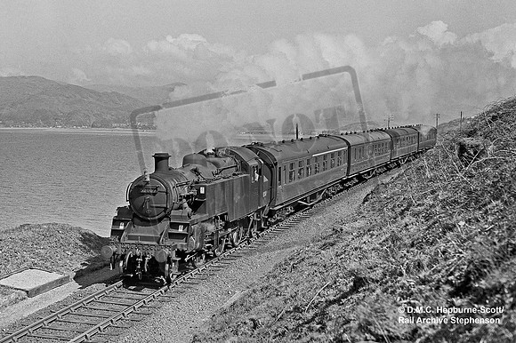 82009 1963-04-18 near Fairbourne