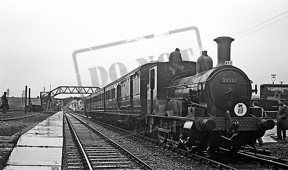 30587 1955-05-14 Amesbury Station