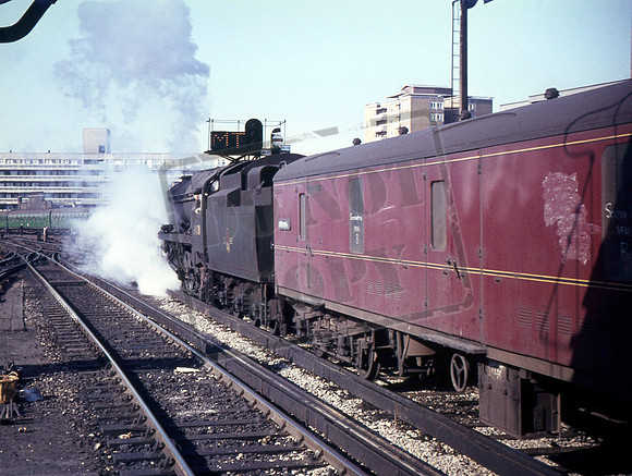 34001 1967-07-03 London Waterloo