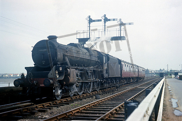 44699 1965-07 Stranraer East Pier