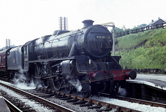 45239 1960s Chinley