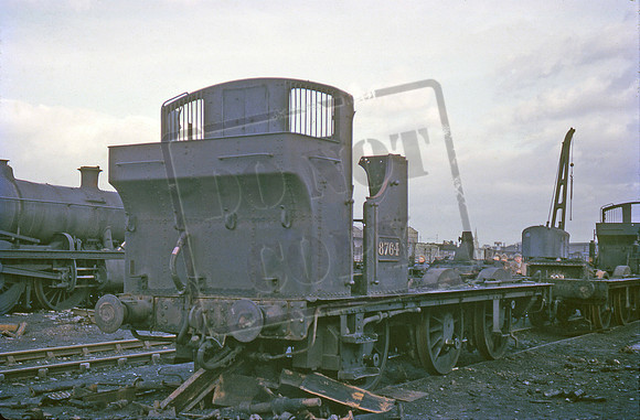 8764 1962-12-09 Swindon Works scrapyard
