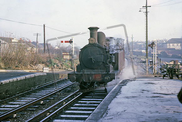 W27 1966-11-17 Shanklin