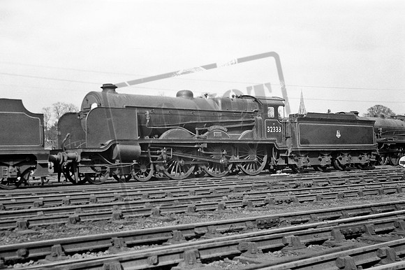 32333 1950s Basingstoke shed