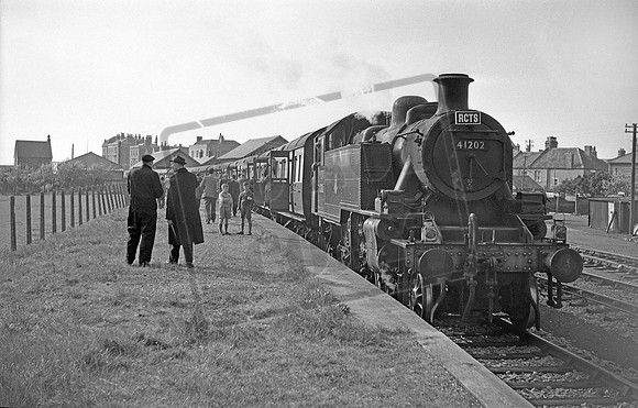 41202 1957-04-28 Burnham on Sea