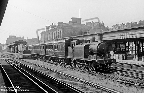 B560 1931-06 Forest Hill