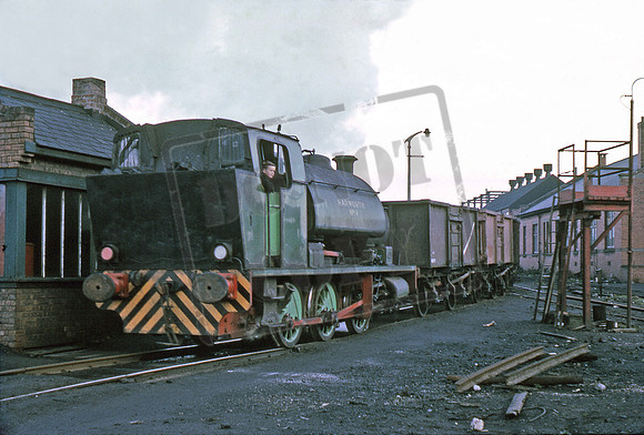 Industrial YE 2252 of 1952 1964-07-18 Harworth-ROS1314-007c