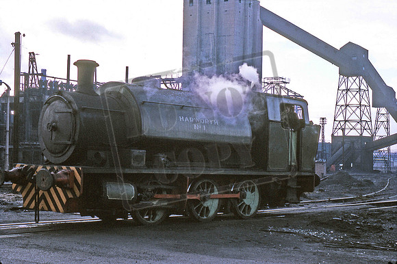 Industrial YE 2252 of 1952 1964-12 Harworth Colliery