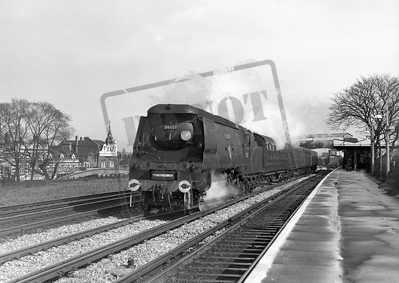 34057 1967-03-11 Raynes Park