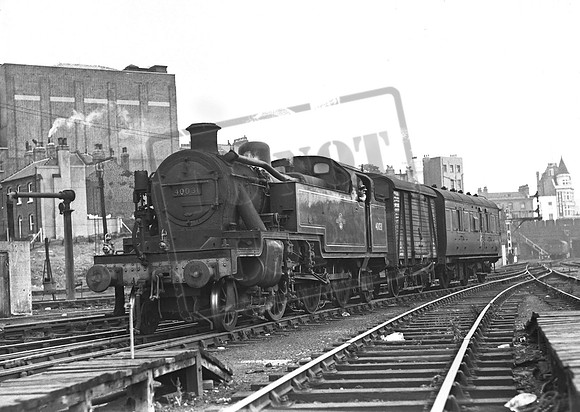 40031 1962-10-13  Kentish Town