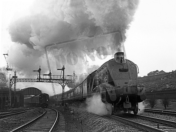 60021 1963-04 Holloway Bank