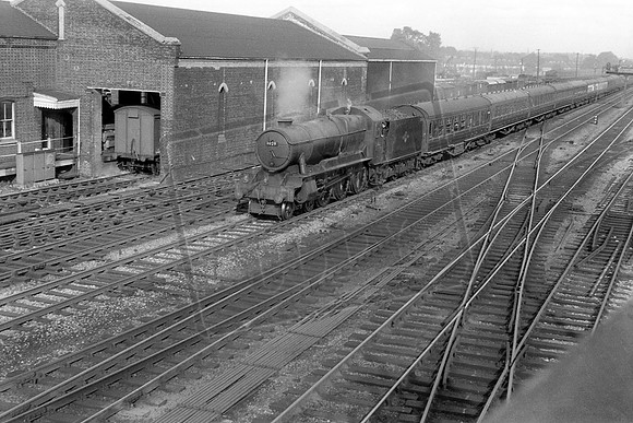 1029 1962-09-29 Southall