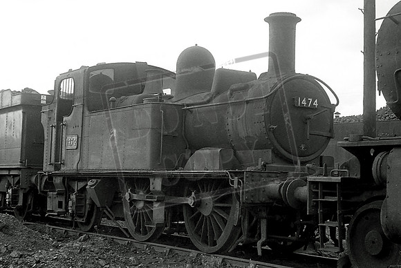 1474 1962-09-29 Southall shed