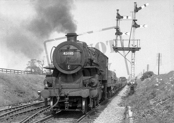 43015 1960-06-04 Norton East