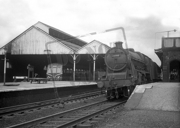 45700 1960-07-22 Penrith