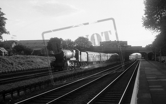 1028 1962-08-25 West Ealing