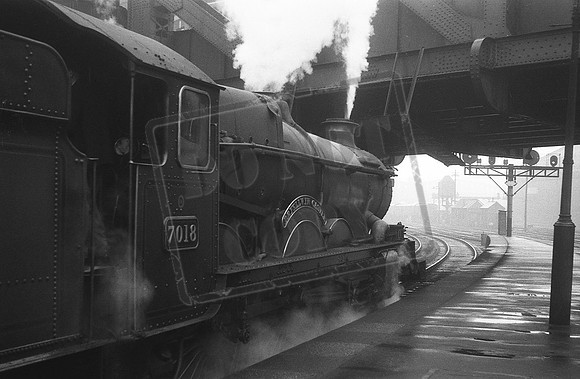 7018 1962-11-25 Paddington