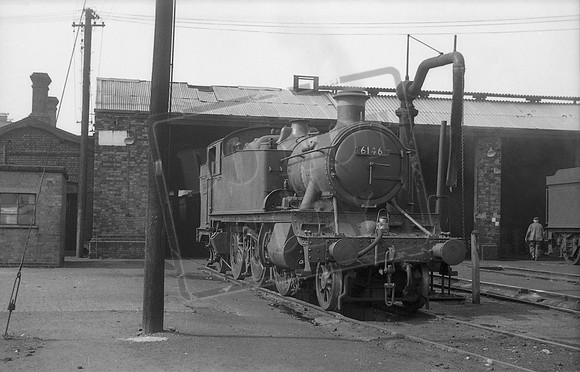 6146 1961-07-24 Exeter shed  83C