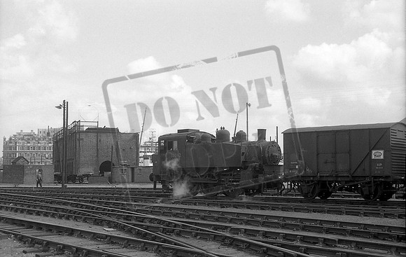 30062 1961-08-02 Southampton Docks