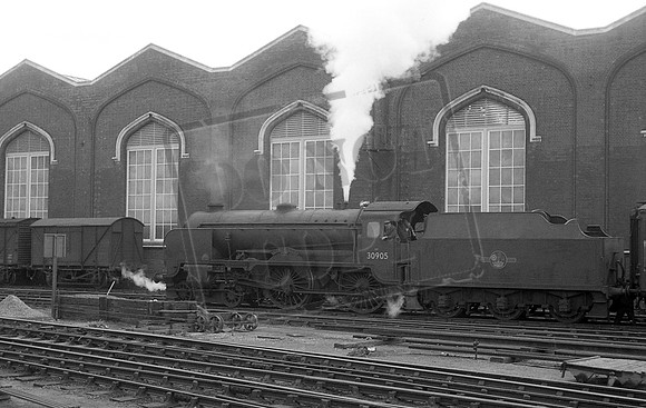 30905 1961-08-02 Southampton Terminus station