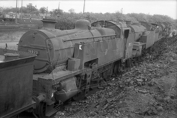 31923 1962-11-04 Feltham 70B