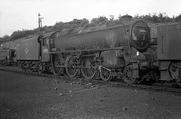 45209 1968-07-27 Carnforth