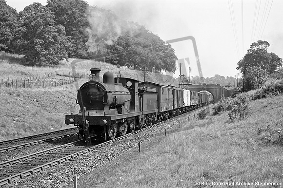 31589 1957-08-01 Sandling Junction