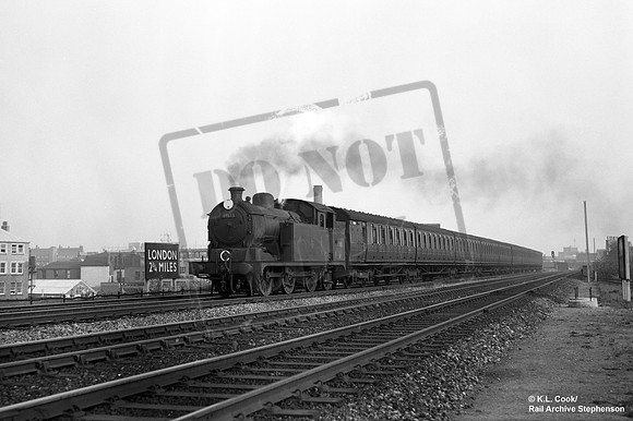 69615 1959-05-07 Hackney Downs