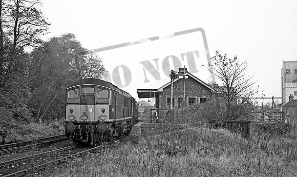 D5086 1966-11 Newport Pagnell