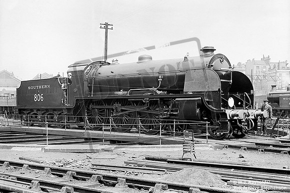 E806 1928c London Victoria