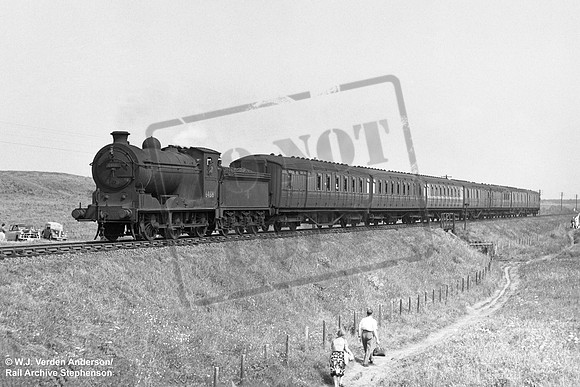 64616 1958c between Lower Largo and Elie