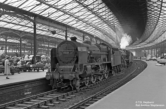 45547 1957-05-16 Euston