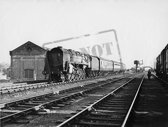 92xxx 1960s Queens Drive Nottingham GC Bridge over Trent