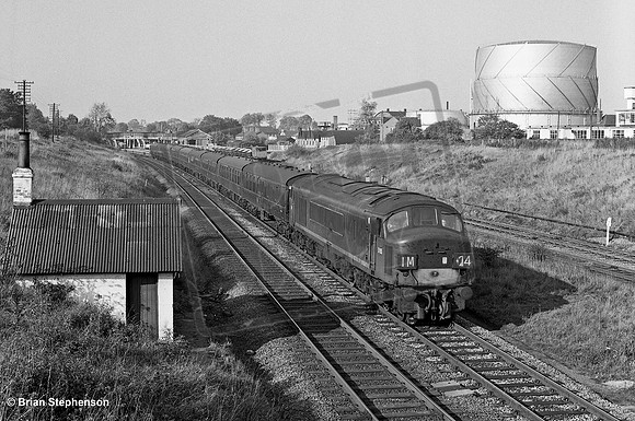 D95 1963-10-12 Elstree