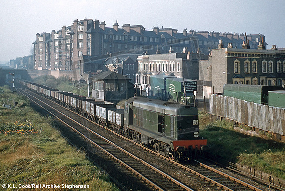 D8019 1958-11-01 Graham Road NLR